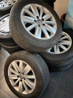 VW Passat Variant 2011 - 16" Velgen met Zomerbanden, Gebruikt, 16 inch, Banden en Velgen, Ophalen of Verzenden