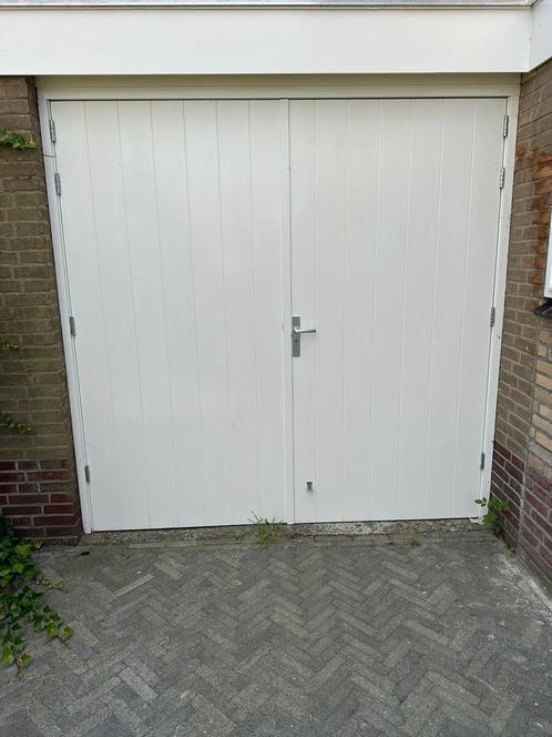 Garagedeur inclusief kozijn, Doe-het-zelf en Verbouw, Deuren en Horren, Gebruikt, Garagedeur, 215 cm of meer, 120 cm of meer, Hout