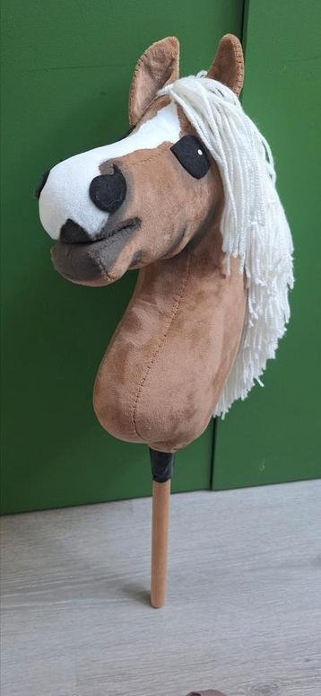 T.K. Hobby Horse (kht.viento)
met toebehoren  beschikbaar voor biedingen