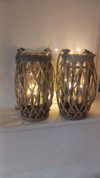 2 windlichten, Ophalen, Zo goed als nieuw, Hout