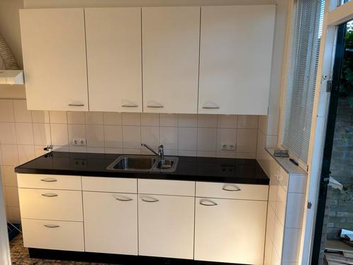 Keukenblok met kastjes, Huis en Inrichting, Keuken | Complete keukens, Gebruikt, Enkelwandige keuken, Wit, Graniet of Steen, Ophalen
