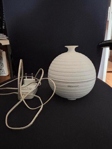 Diffuser inclusief diverse geuren beschikbaar voor biedingen