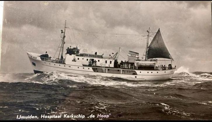 Hospitaalkerkschip  DE HOOP  1944  Zaandam, Verzamelen, Scheepvaart, Ophalen of Verzenden