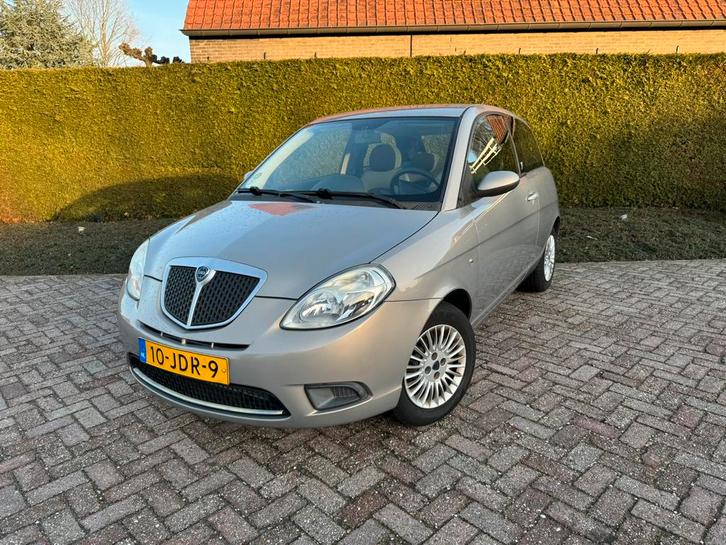 Lancia Ypsilon 1.2 Beige-APK-Nieuwe Distri. Riem, Auto's, Lancia, Particulier, Ypsilon, ABS, Airbags, Airconditioning, Alarm, Boordcomputer