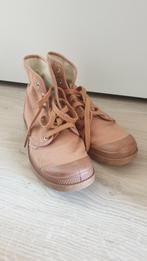 Palladium schoenen, Ophalen of Verzenden, Zo goed als nieuw, Sneakers of Gympen