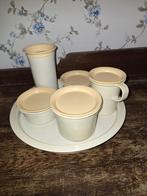 Tupperware draaiplateau met melkkannetje, suikerstrooier etc, Huis en Inrichting, Keuken | Tupperware, Ophalen, Zo goed als nieuw