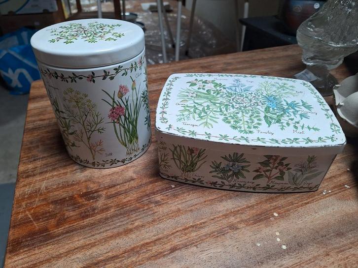 Set van blikken met kruiden decoratie, Verzamelen, Blikken, Gebruikt, Overige, Ophalen