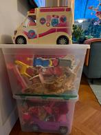Barbie huis poppen kleding scooter meubels ambulance auto’s, Ophalen, Zo goed als nieuw, Toebehoren