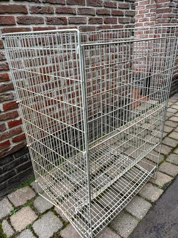 Aardappelkorf beschikbaar voor biedingen