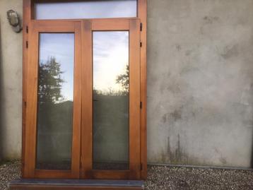 PUI openslaande dubbele deuren met kozijn en bovenlicht beschikbaar voor biedingen
