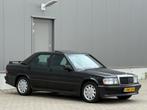 Mercedes-Benz 190-serie 2.5 16V E Nette auto nieuw APK W201, Achterwielaandrijving, Gebruikt, Zwart, 4 cilinders