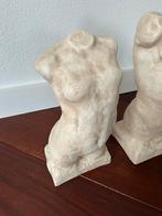 Twee torso beelden, Ophalen, Mens