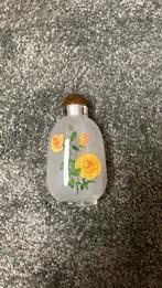 Handgeschilderd parfum flesje, Antiek en Kunst, Antiek | Glas en Kristal, Ophalen of Verzenden