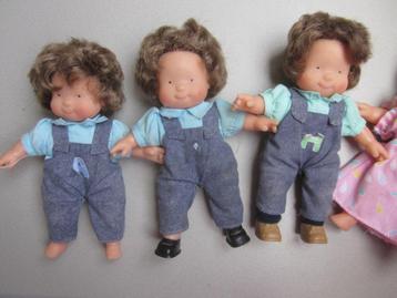 3 Formosa vintage popjes met kleertjes en katoenen lijfjes beschikbaar voor biedingen