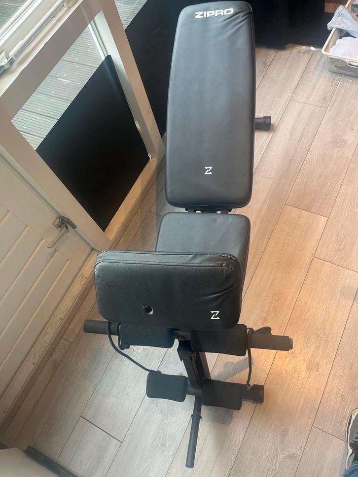 Sportbankje - Zipro, Sport en Fitness, Fitnessapparatuur, Gebruikt, Krachtstation, Armen, Metaal, Ophalen