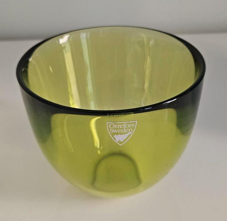 Orrefors Pastillo Mini Schaaltje Lime - Lena Bergstrom, Antiek en Kunst, Antiek | Glas en Kristal, Ophalen of Verzenden