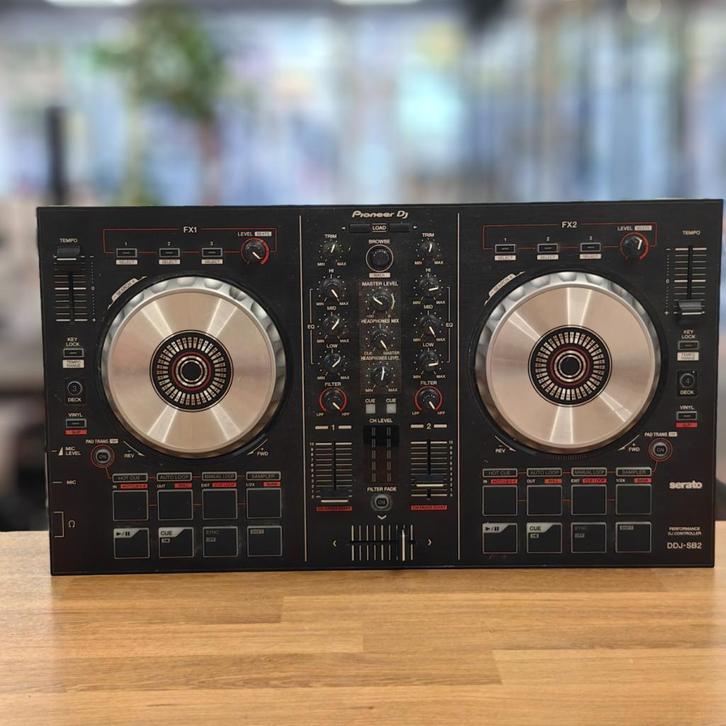 Pioneer DJ Serato DDJ-SB2 DJ Appratuur - Prima!, Muziek en Instrumenten, Dj-sets en Draaitafels, Zo goed als nieuw