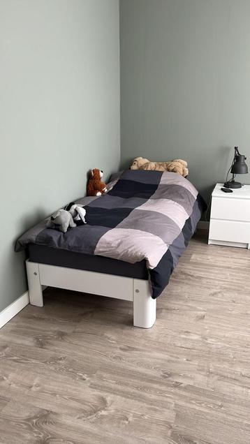 AUPING AURONDE 90 x 200 beschikbaar voor biedingen