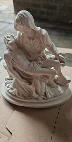 Pieta beeldje, Ophalen