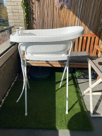 Bébéjou Staand Bad met Temperatuurmeter beschikbaar voor biedingen