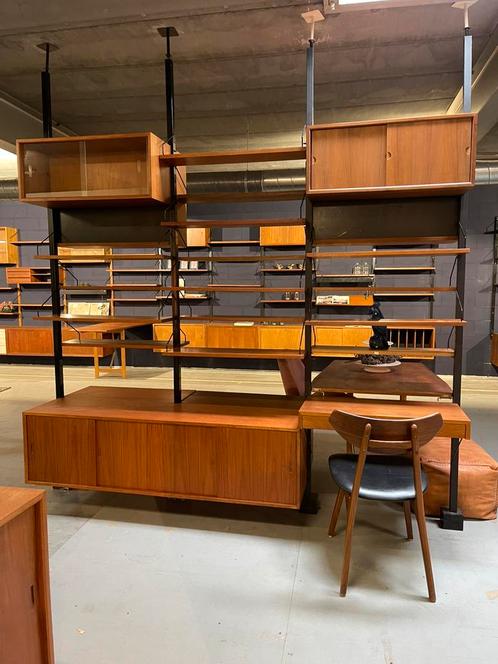 Poul Cadovius by Royal System vintage modulair wandsysteem, Huis en Inrichting, Woonaccessoires | Wandplanken en Boekenplanken