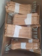 72 X IKEA Kleerhangers BUMERANG, Ophalen of Verzenden, Zo goed als nieuw