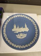Wegwood Jasperware kerst bord - 1974 houses of parliament, Antiek en Kunst, Antiek | Wandborden en Tegels, Ophalen of Verzenden