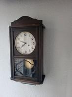 Mooie bruine wandklok, Ophalen of Verzenden, Zo goed als nieuw, Wandklok