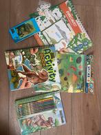 Set dino knutsel spullen/doe boekjes/ stickers, Ophalen of Verzenden, Zo goed als nieuw