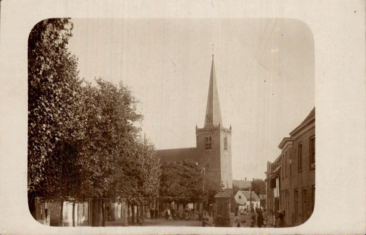 Lexmond - Kerk - Hoge torenspits, Verzamelen, Ansichtkaarten | Nederland, Ongelopen, Utrecht, Voor 1920, Ophalen of Verzenden