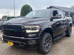 Dodge Ram 1500 5.7 V8 4X4 Dubbel Cabine Zwart Luchtvering VO, Auto's, Dodge, Automaat, Overige carrosserieën, Zwart, Origineel Nederlands