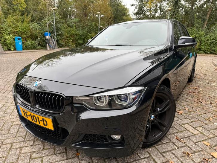 BMW 3-Serie 330e Iperformance 252pk Aut 2018 Zwart, Auto's, BMW, Particulier, Hybride Elektrisch/Benzine, Plug-in hybride, A, Sedan