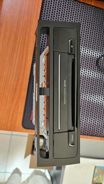 Navigatie Head unit MMI 3G plus Audi 8R1035746J  beschikbaar voor biedingen