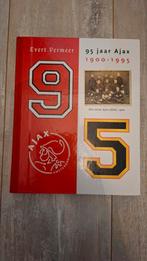 Boek - 95 jaar Ajax, Verzamelen, Ophalen of Verzenden, Zo goed als nieuw, Ajax, Boek of Tijdschrift