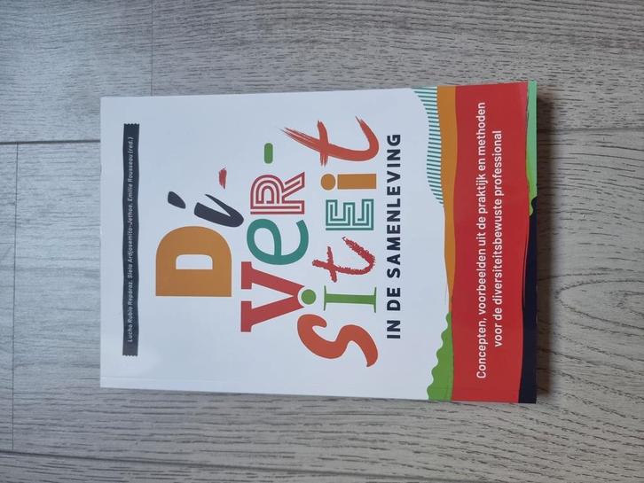 Diversiteit in de samenleving, Boeken, Wetenschap, Zo goed als nieuw, Sociale wetenschap, Ophalen of Verzenden