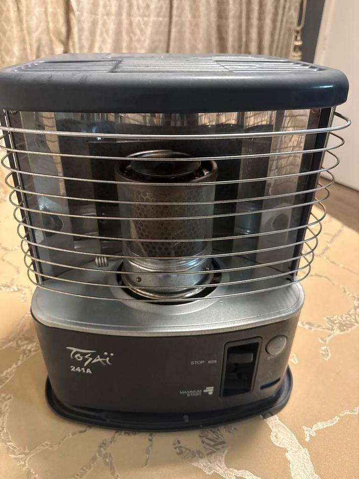 Tosai 241A Petroleumkachel - Draagbaar en Efficiënt, Huis en Inrichting, Kachels, Gebruikt, Vrijstaand, Petroleumkachel, Overige brandstoffen