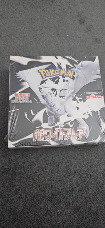 Pokemon White Flare booster box Japanse. beschikbaar voor biedingen