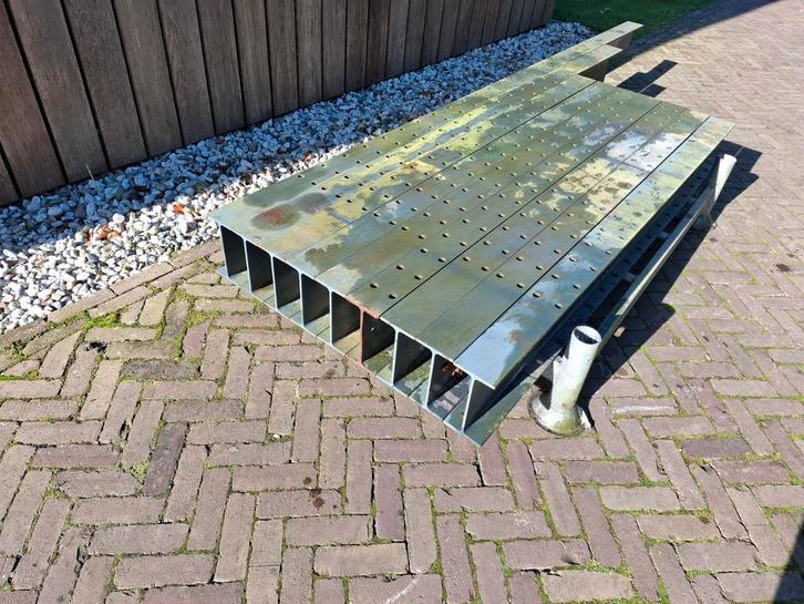 IPE 200 staal met gatenpatroon – diverse lengtes, Doe-het-zelf en Verbouw, Metalen, Zo goed als nieuw, IJzer, Ophalen