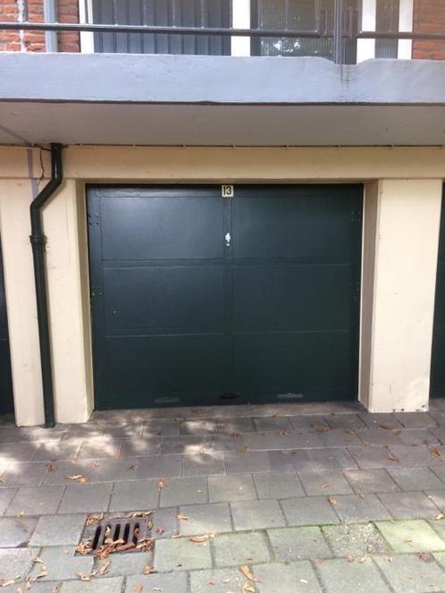 Droge garage te huur aan Oliemolensingel Enschede, Huizen en Kamers, Garages en Parkeerplaatsen