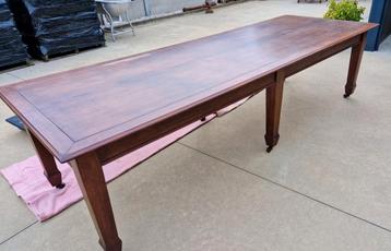 Oude boerentafel kloostertafel  beschikbaar voor biedingen