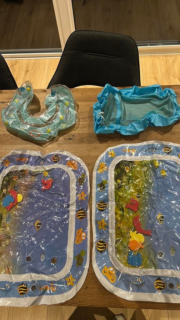 Babyfloat, badmatras en opblaasbare speelmatten, Ophalen of Verzenden, Zo goed als nieuw, Overige typen