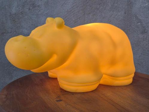 Gele HEICO nijlpaardlamp  nijlpaard lamp geel, Kinderen en Baby's, Kinderkamer | Inrichting en Decoratie, Gebruikt, Lamp, Ophalen of Verzenden