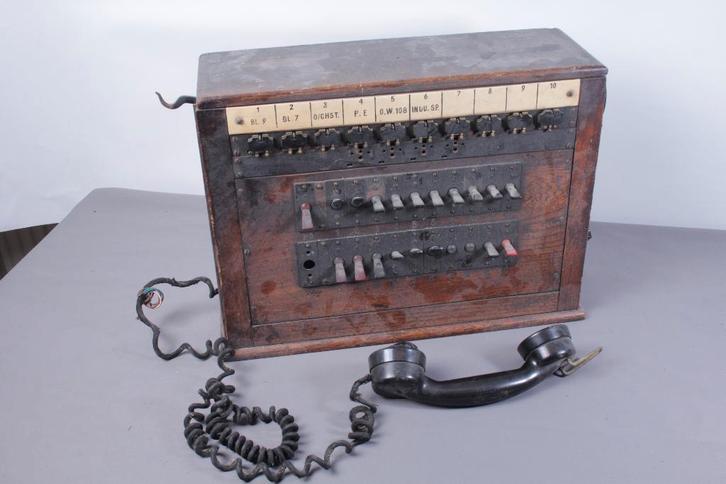 B01 Antieke Telefooncentrale, Antiek en Kunst, Antiek | Kantoor en Zakelijk, Ophalen