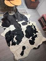 Vloerkleed koeienhuid, Huis en Inrichting, Stoffering | Tapijten en Kleden, Ophalen, Gebruikt, Overige kleuren, 150 tot 200 cm