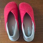 Dansko sloffen/pantoffels dames maat 38, Kleding | Dames, Schoenen, Ophalen of Verzenden, Zo goed als nieuw, Rood, Pantoffels of Sloffen