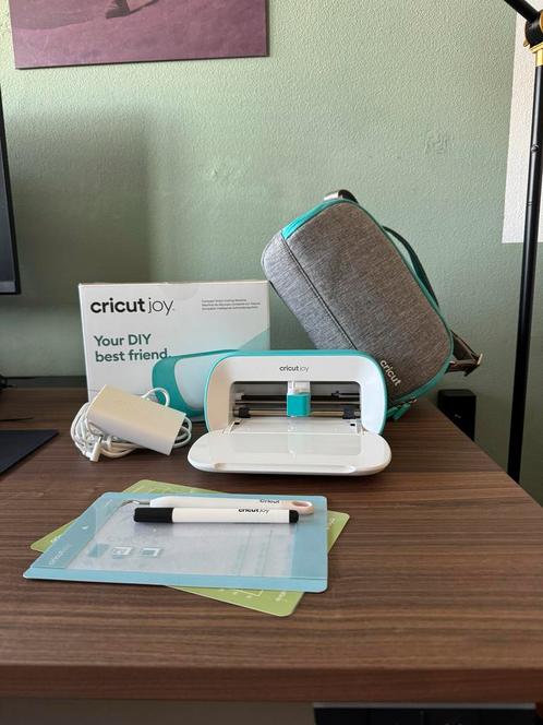 Cricut Joy + Accessoires, Hobby en Vrije tijd, Knutselen, Zo goed als nieuw, Gereedschap of Toebehoren, Ophalen of Verzenden