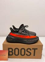 Yeezy 350 V2 Dark Beluga, Kleding | Heren, Schoenen, Overige kleuren, Nieuw, Ophalen of Verzenden, Sneakers of Gympen