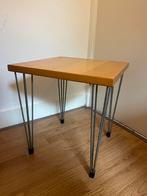 Vintage Pin Age design Arne Jacobsen bijzettafel, 45 tot 60 cm, Minder dan 55 cm, Rond, Ophalen of Verzenden