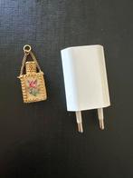 Parfumflesje met Borduurwerk €10,00, Ophalen of Verzenden, Overige materialen