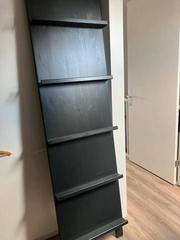 Wand tijdschriftenrek hout beschikbaar voor biedingen